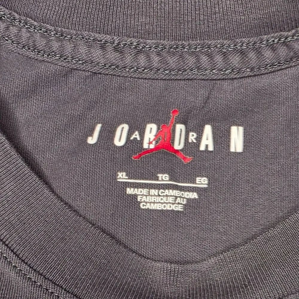 Air Jordan T-Shirt Mens XL Gray Tee Short Sleeve Crewneck